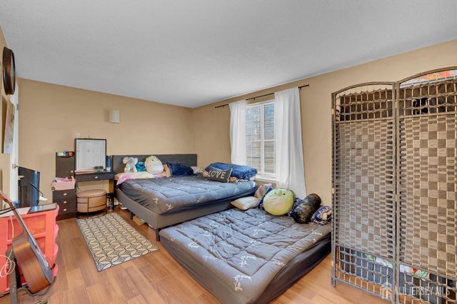 89 Doe Court, South Brunswick, NJ 08852