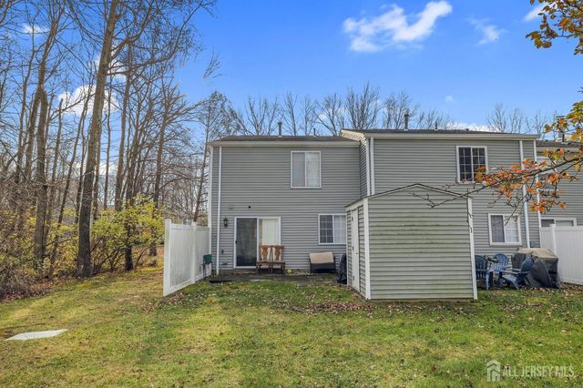 89 Doe Court, South Brunswick, NJ 08852