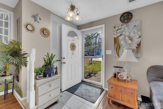 89 Doe Court, South Brunswick, NJ 08852