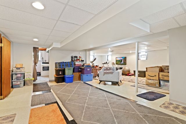 15715 Lavergne Avenue, Oak Forest, IL 60452