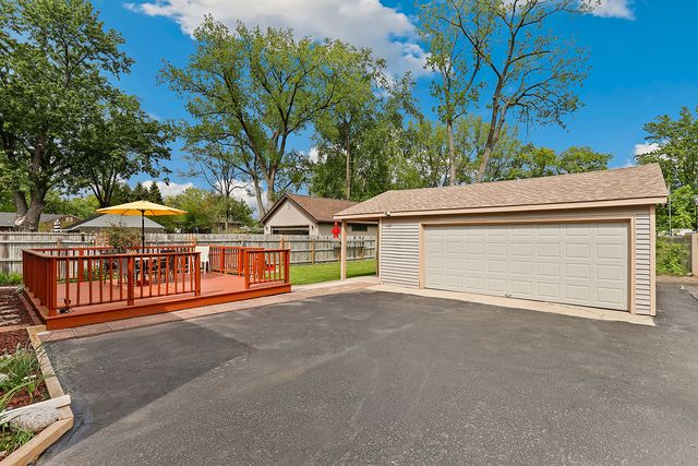 15715 Lavergne Avenue, Oak Forest, IL 60452