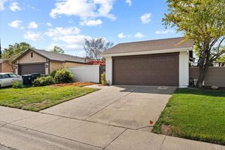 179 Cedar Rock Cir, Sacramento, CA 95823