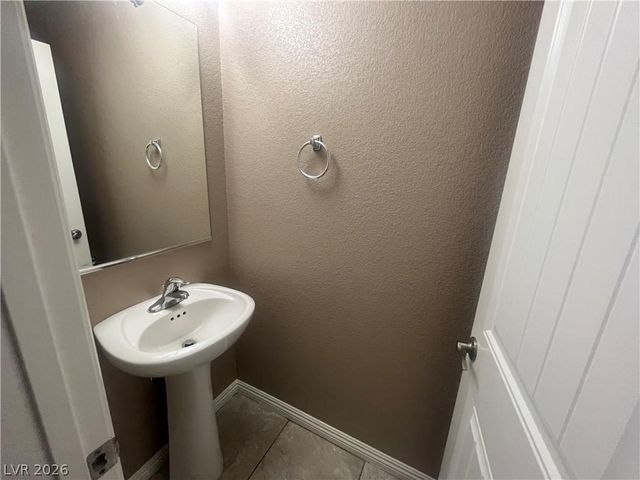 8461 Blacktip Avenue, Las Vegas, NV 89117