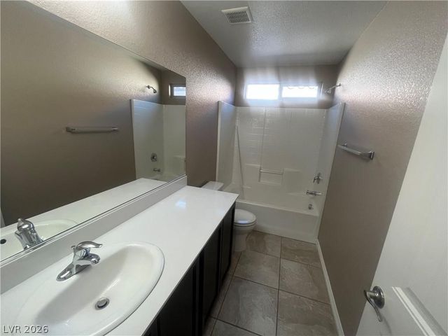 8461 Blacktip Avenue, Las Vegas, NV 89117