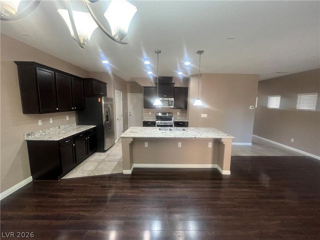 8461 Blacktip Avenue, Las Vegas, NV 89117