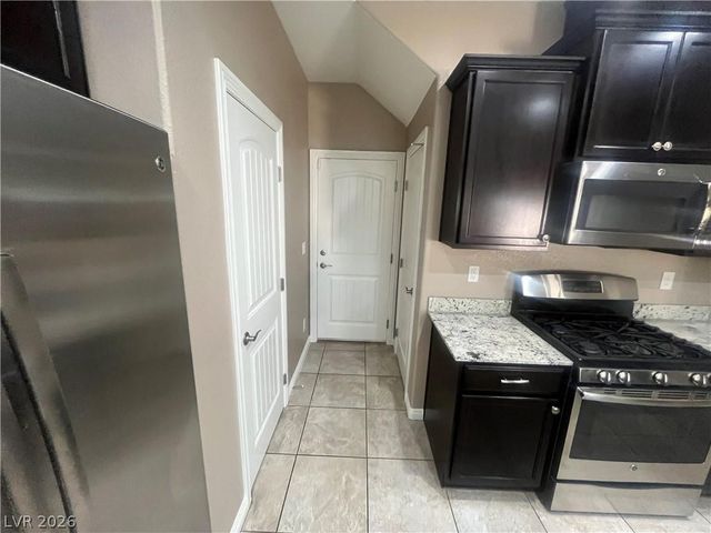 8461 Blacktip Avenue, Las Vegas, NV 89117