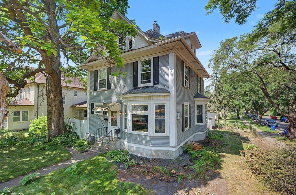 987 Earl Street, Saint Paul, MN 55106 — photo 2