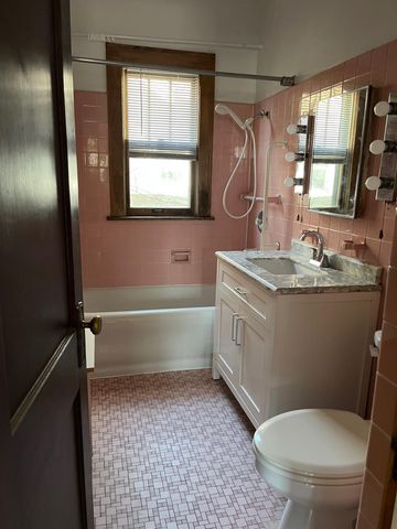 4153 Park Avenue, Minneapolis, MN 55407