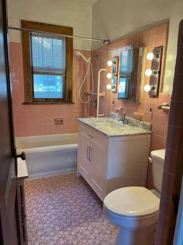 4153 Park Avenue, Minneapolis, MN 55407