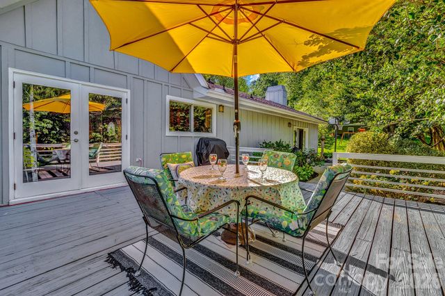 5 Fairway Drive, Arden, NC 28704