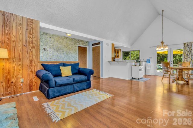 5 Fairway Drive, Arden, NC 28704