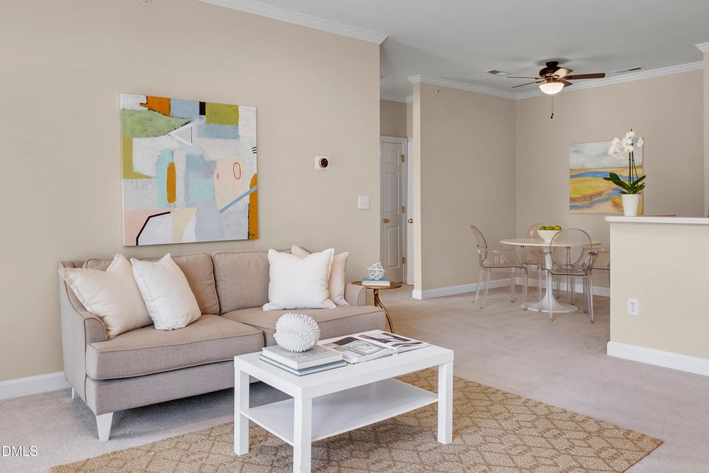 701 Copperline Drive 305, Chapel Hill, NC 27516