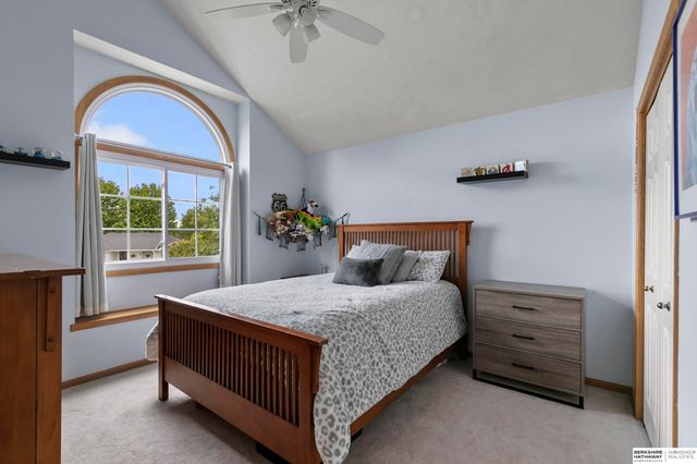 6120 Cheney Ridge Circle, Lincoln, NE 68516