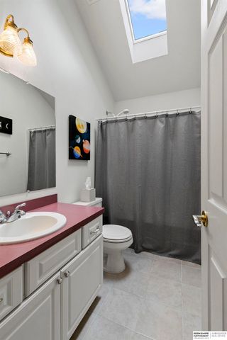 6120 Cheney Ridge Circle, Lincoln, NE 68516