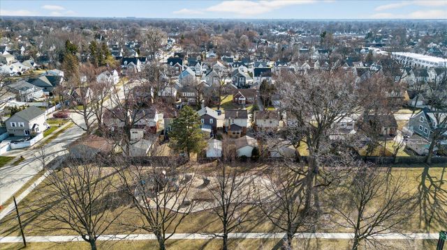 219 N Edison Avenue, Royal Oak City, MI 48067