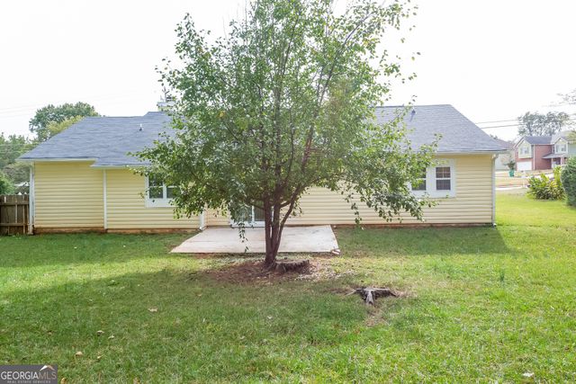 5722 Phillips Drive, Morrow, GA 30260