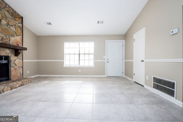 5722 Phillips Drive, Morrow, GA 30260