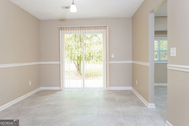 5722 Phillips Drive, Morrow, GA 30260