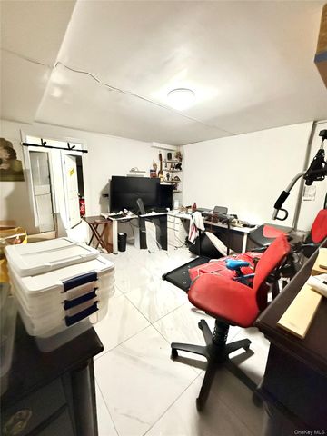 13-03 A 128th St, College Point, NY 11356