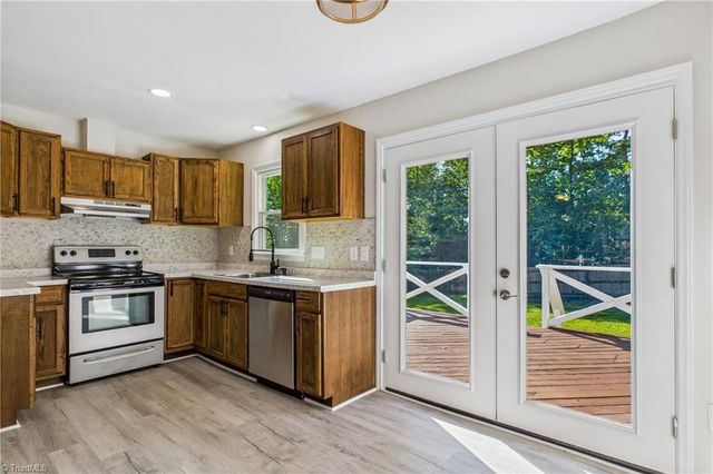 4709 Chaucer Drive, Greensboro, NC 27407
