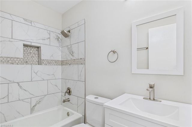 4709 Chaucer Drive, Greensboro, NC 27407