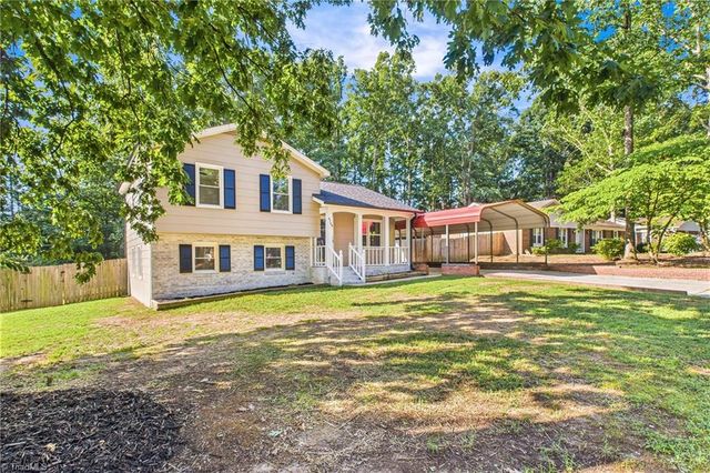 4709 Chaucer Drive, Greensboro, NC 27407