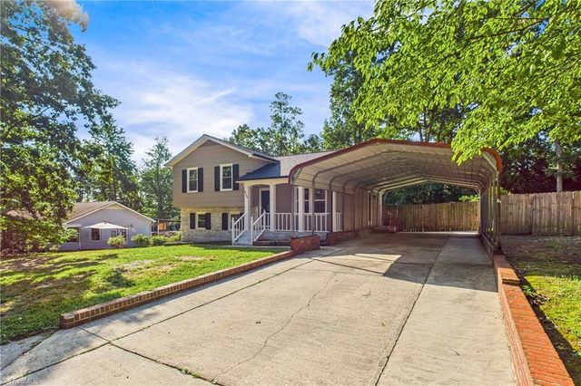 4709 Chaucer Drive, Greensboro, NC 27407
