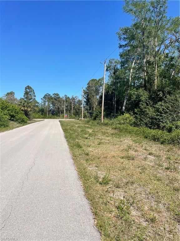 666 Knapp ST, LEHIGH ACRES, FL 33974 — exterior