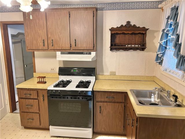 203 Summit Ave, Canonsburg, PA 15317