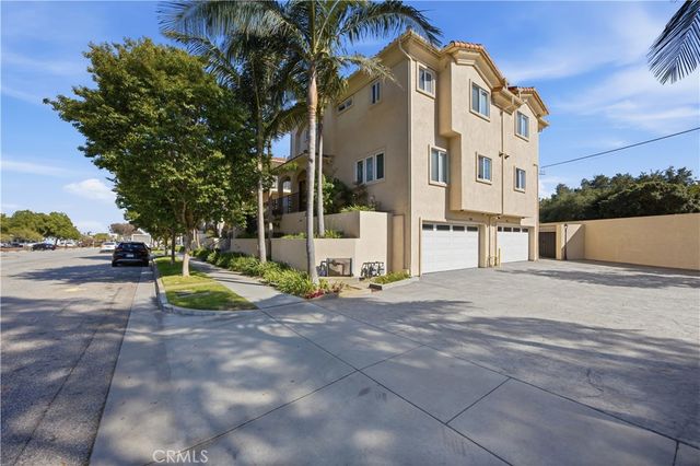 2142 Washington, Torrance, CA 90501