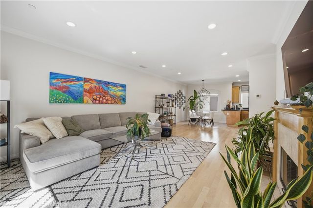 2142 Washington, Torrance, CA 90501