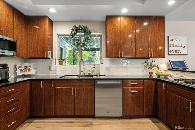 556 S Garfield Street, Denver, CO 80209
