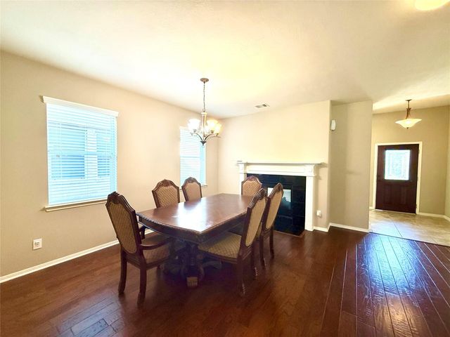 2814 Ridgeglen Lane, Houston, TX 77082