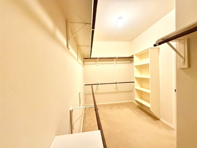 2814 Ridgeglen Lane, Houston, TX 77082