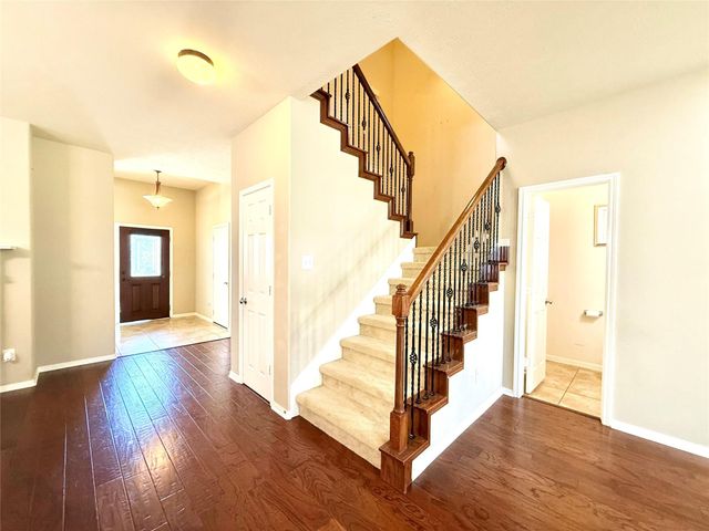 2814 Ridgeglen Lane, Houston, TX 77082