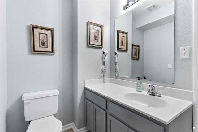 1312 Newfoundland Drive, Manhattan, KS 66503