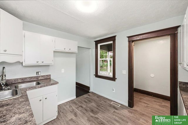 1512 N 40 Street, Omaha, NE 68111