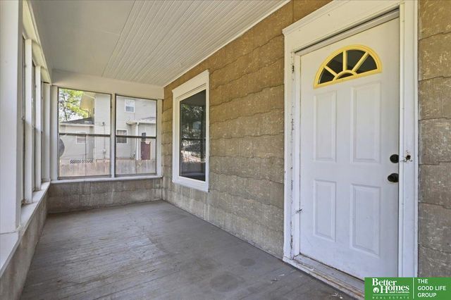 1512 N 40 Street, Omaha, NE 68111