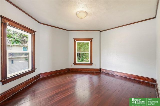 1512 N 40 Street, Omaha, NE 68111