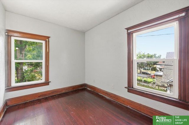 1512 N 40 Street, Omaha, NE 68111
