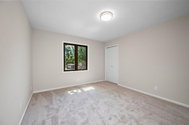 12070 Meadowlark Court, Maple Grove, MN 55369
