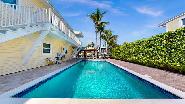 28 Center Lane, Key Largo, FL 33037