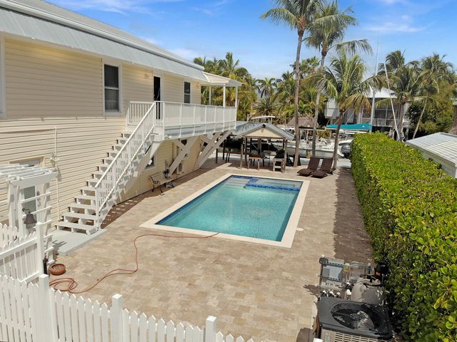 28 Center Lane, Key Largo, FL 33037
