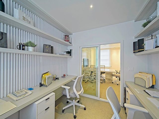 49 Lowell St, Peabody, MA 01960