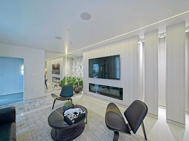 49 Lowell St, Peabody, MA 01960