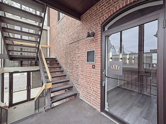 49 Lowell St, Peabody, MA 01960