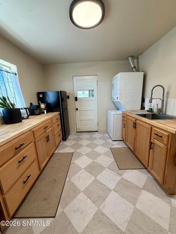 714 N San Pedro Street, Las Cruces, NM 88001