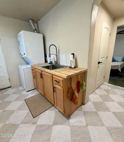 714 N San Pedro Street, Las Cruces, NM 88001