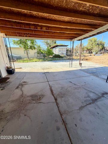 714 N San Pedro Street, Las Cruces, NM 88001