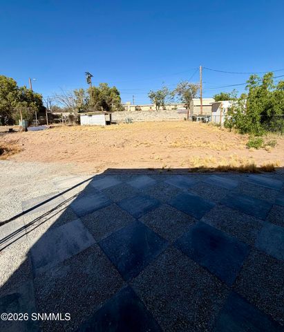 714 N San Pedro Street, Las Cruces, NM 88001